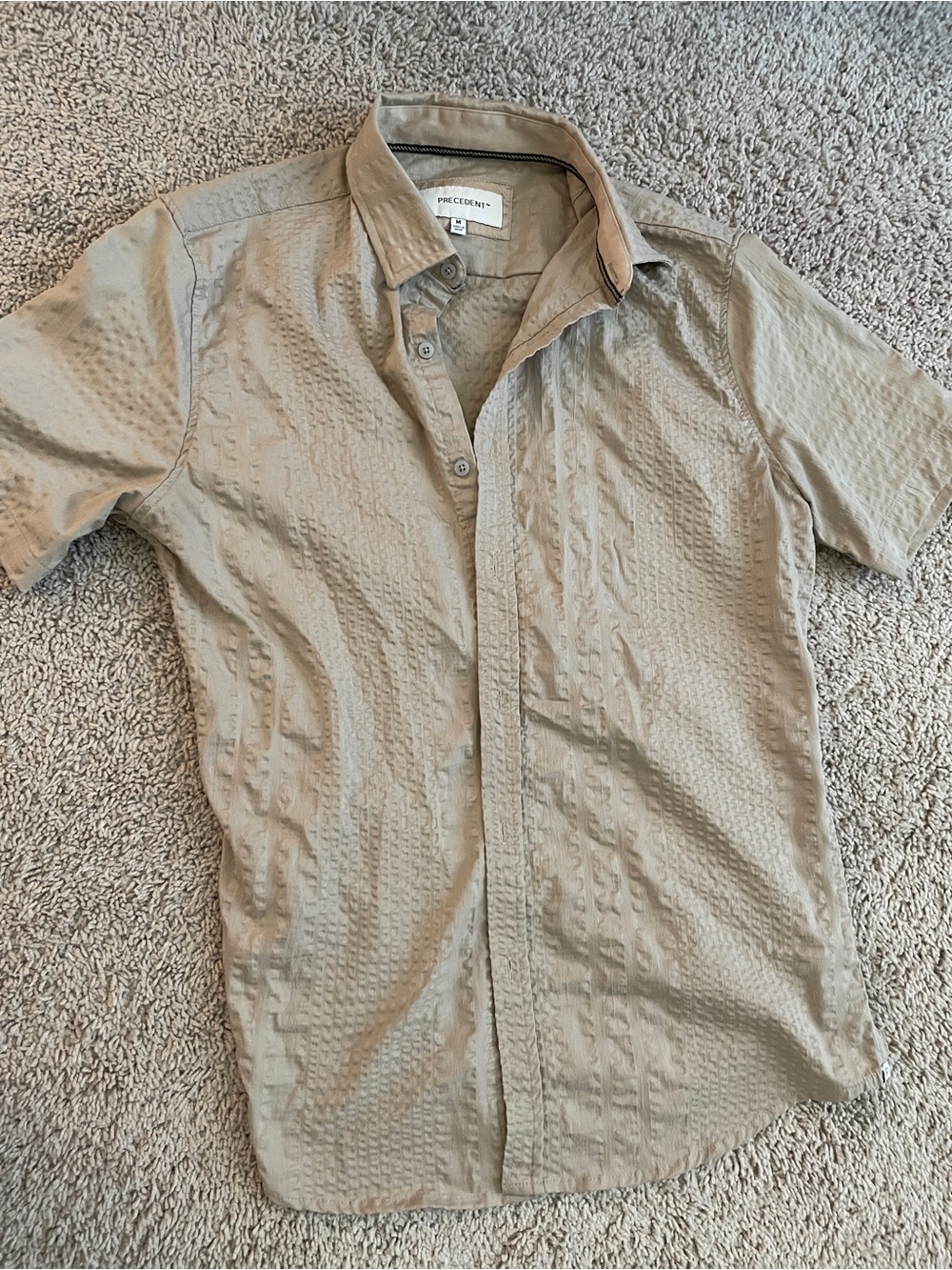 Precedent Men's Short-Sleeve Button-Down Shirt in Khaki